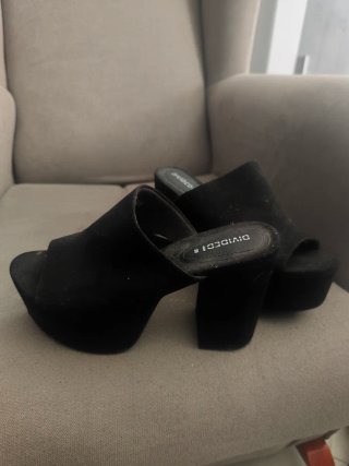 Botines negros con plataforma y tacón y otros!!!