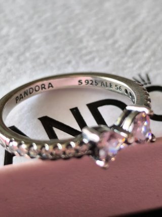 Conjunto Pandora Anillo y Charm Corazón Rosa