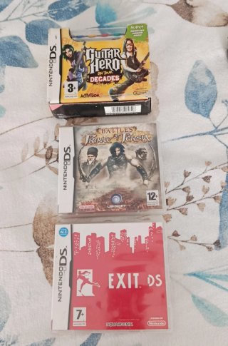 Nintendo DS Lite Argento + Caricatore + Giochi