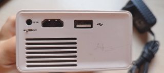 Proyector Portátil Artlii Blanco y Amarillo