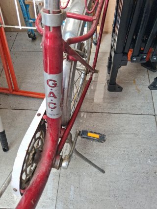 Bicicleta antigua G.A.D.