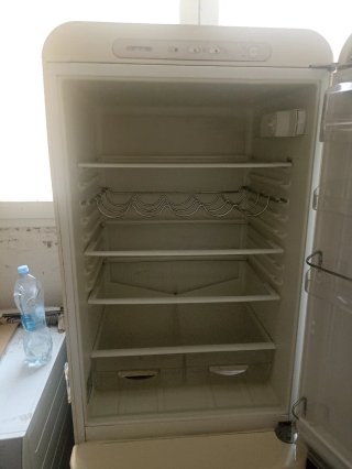 Frigo Smeg bianco con congelatore