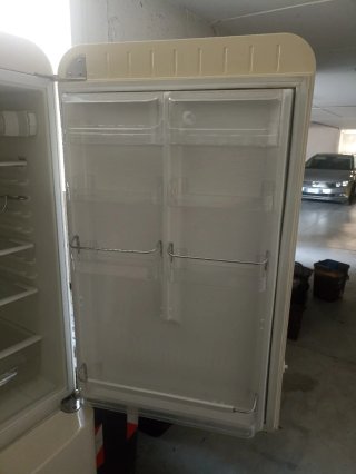 Frigo Smeg bianco con congelatore