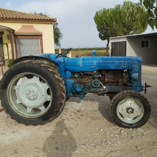 Tractor Ebro Super 55