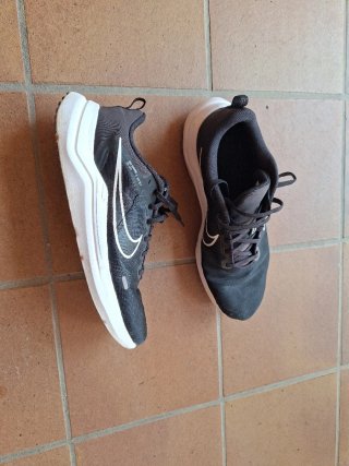 Zapatillas Nike Downshifter Hombre Negras