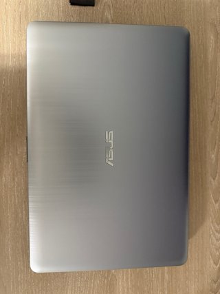 ASUS VivoBook R540M