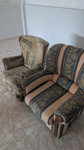 2 Sillones Vintage Tela y Madera.
