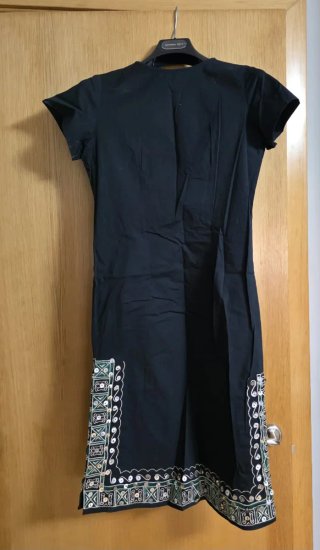 Lote de 4 Vestidos mujer. Talla S y XS.