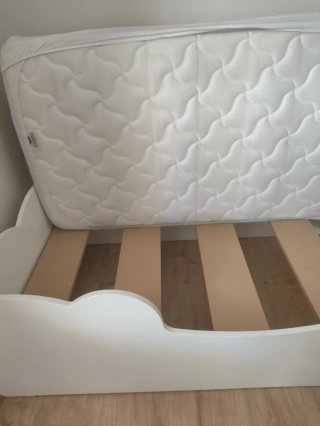 Cama infantil nube Bainba y colchón