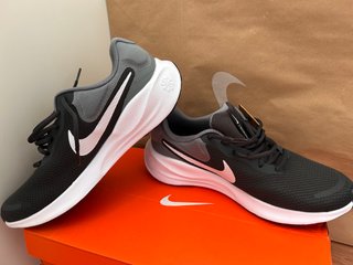 Zapatillas Nike Revolution 7 Talla 43