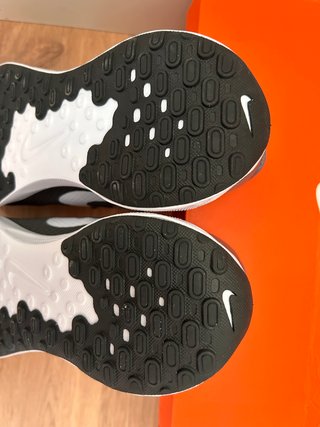Zapatillas Nike Revolution 7 Talla 43