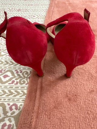 Zapatos Sanse rojos con tira al tobillo