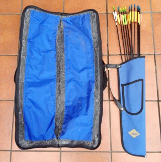 Doosung 68" Cartel con arco e frecce