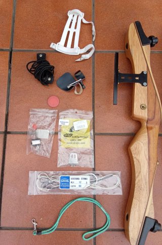Doosung 68" Cartel con arco e frecce
