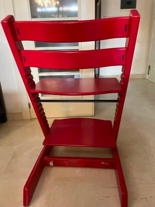 Trona evolutiva roja con cojín