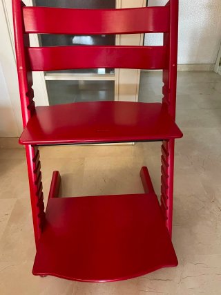 Trona evolutiva roja con cojín