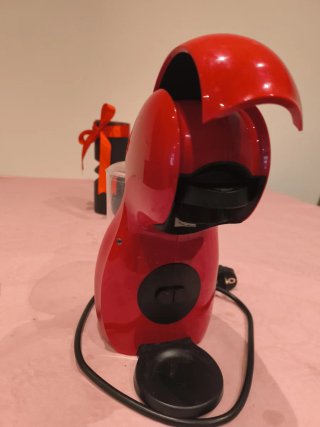 Macchina da caffè Nescafé Dolce Gusto rossa