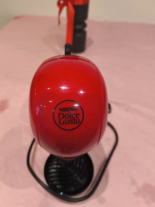 Macchina da caffè Nescafé Dolce Gusto rossa