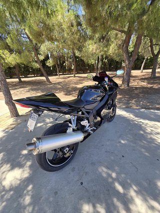 Suzuki GSXR600 2005 Negra