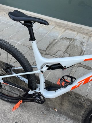 Bicicleta KTM Scarp MT Pro Carbono