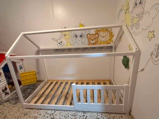 Cama cuna con colchon 200€ precio negociable