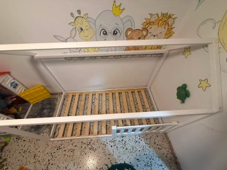 Cama cuna con colchon 200€ precio negociable