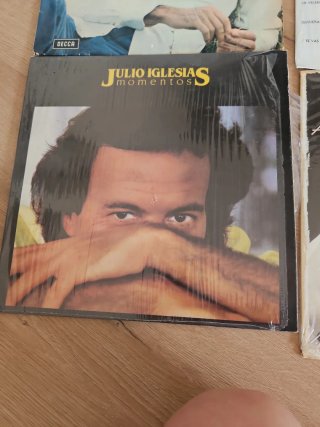 Vinilos Julio Iglesias y José Luis Perales