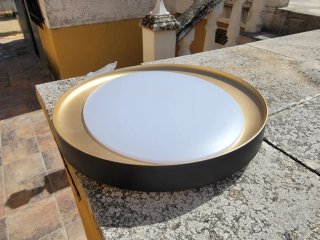 Lámpara Techo LED Negra y Dorada