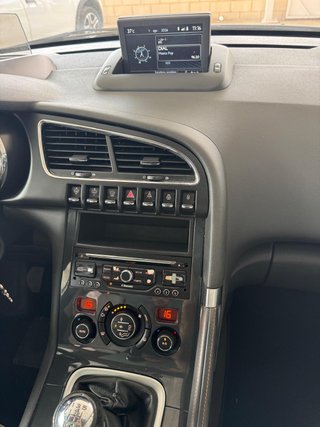 Peugeot 3008 * NAPAPIJRI *