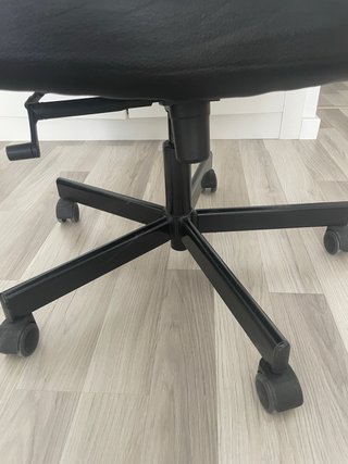 Silla de escritorio negra