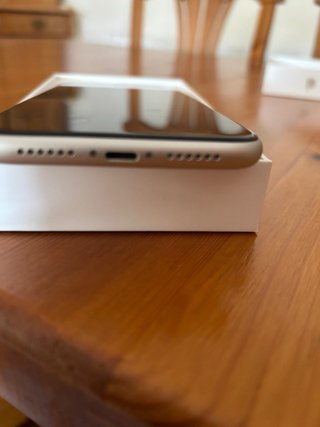 iPhone 11 64GB