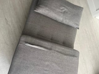 Sillón cama gris sin uso. Aprox 80 alto, 80 tondo