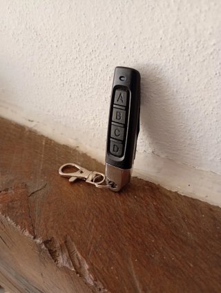 Telecomando universale 433Mhz 4 pulsanti