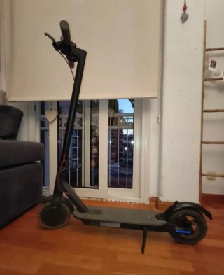 Patinete Eléctrico Xiaomi Negro. Modelo M365
