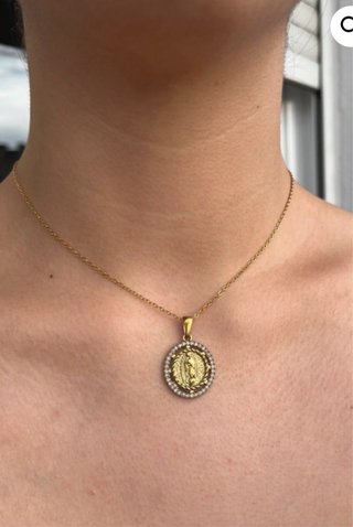 Cadena y Medalla “Virgen milagrosa” nueva