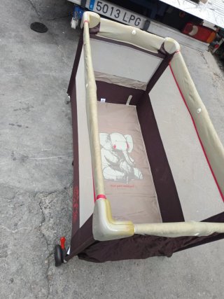 Cuna de viaje portátil para bebé