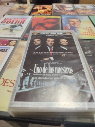 Lote Películas VHS: Ocean's Eleven, Shanghai Kid