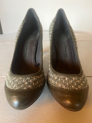 Zapatos de tacón verde tweed y piel