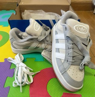 Adidas Campus 00s Gris y Blanco