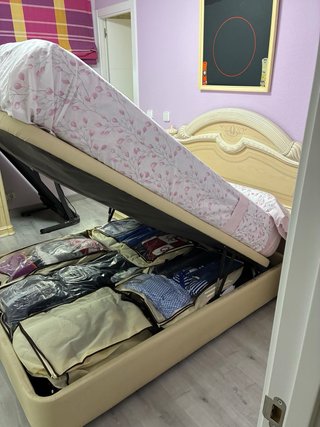 Dormitorio de matrimonio incluido canapé