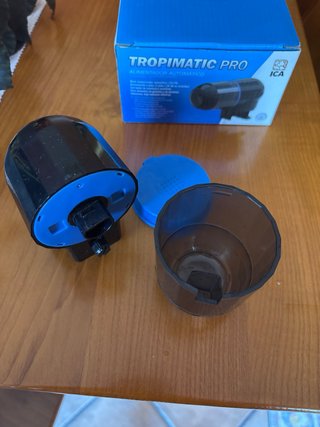 Comedero automático acuario Tropimatic Pro