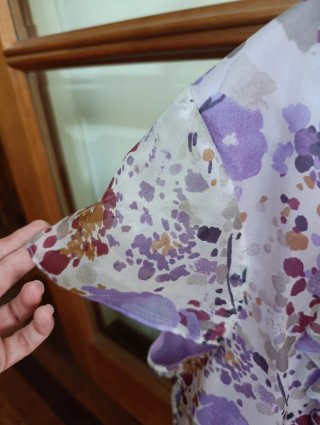 Blusa de seda nueva