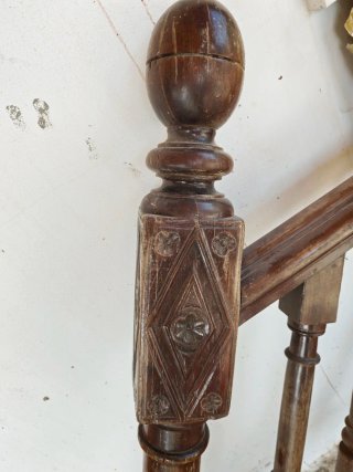 Barandilla de madera para escalera