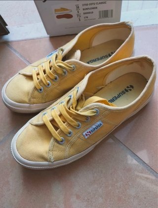 Sneakers Superga Gialle