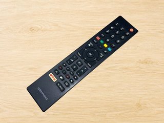 Smart TV 32" Grundig 32GEH6600B