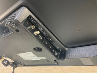 Smart TV 32" Grundig 32GEH6600B