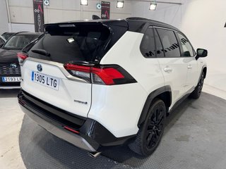 Toyota RAV4 2021