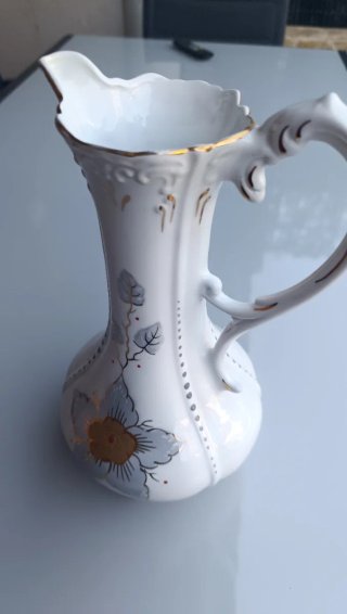Jarrón de cerámica blanco y dorado de 33 cm