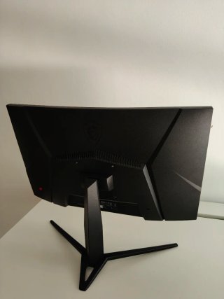 Pantalla ordenador marca MSI .En perfecto estado.