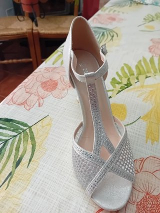 Sandalias Verano gris plata 41